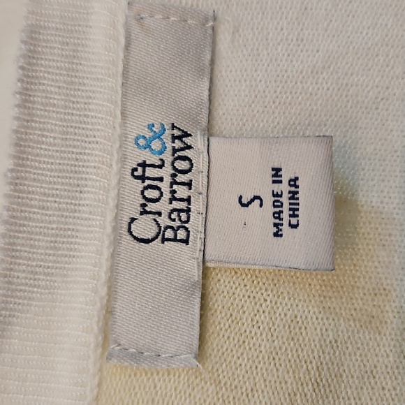 Croft and borrow super soft cardigan sweater white with yellow flowers - Picture 2 of 4